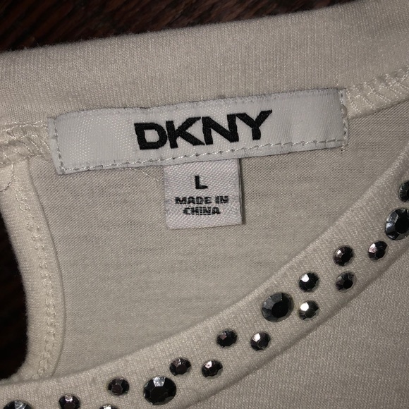 DKNY - Picture 2 of 2